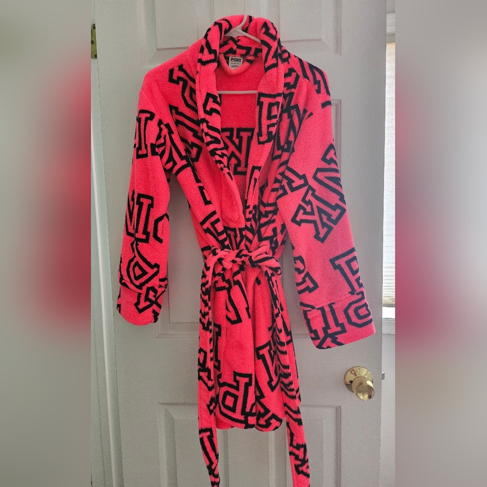 PINK Robe